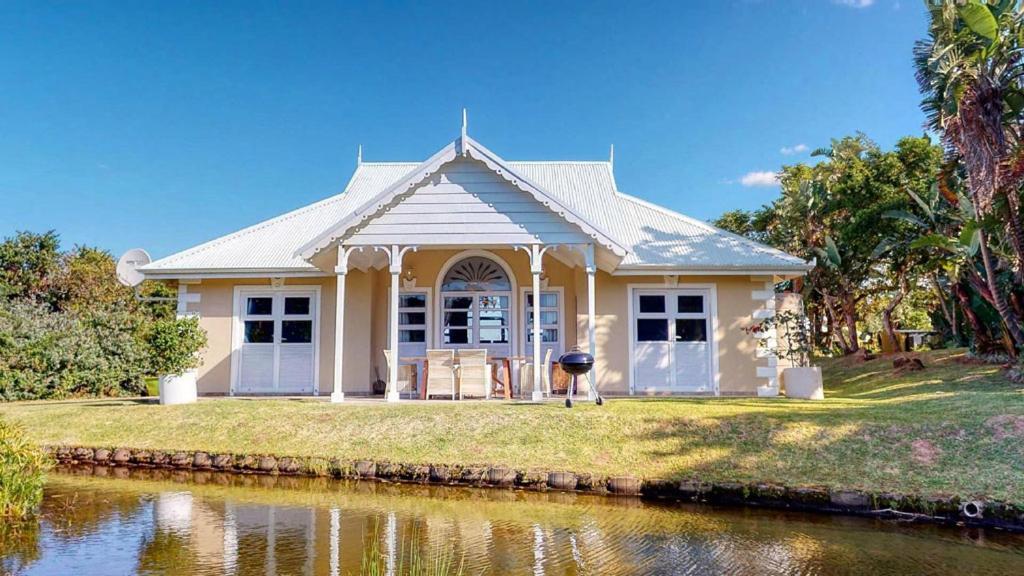 Caribbean Estates Lakeview Villa Port Edward Exterior photo